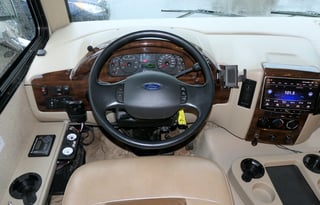 2017 Thor Motor Coach Windsport 35M