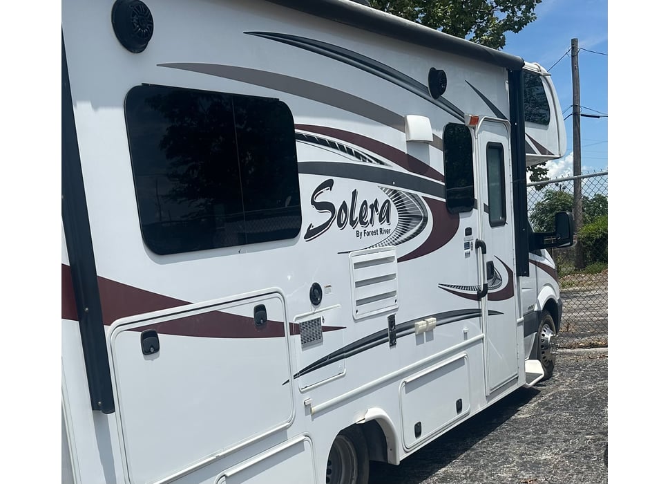 Class C Motor Home rentals in Wentzville