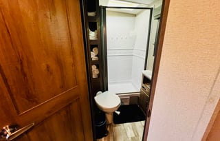 Den - 2022 Grand Design Imagine