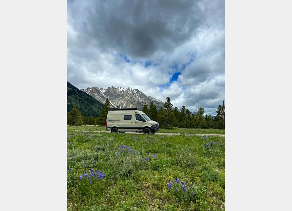 Class B Camping Van rentals in Gardiner