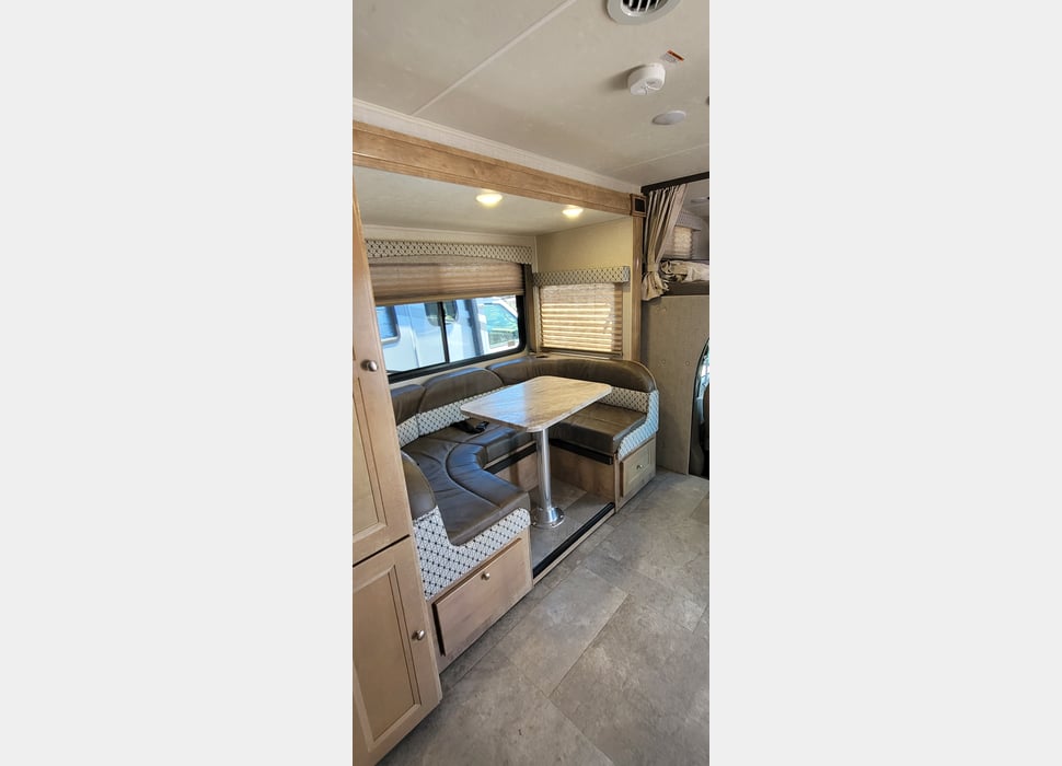 Class C Motor Home rentals in Lacey’s Spring