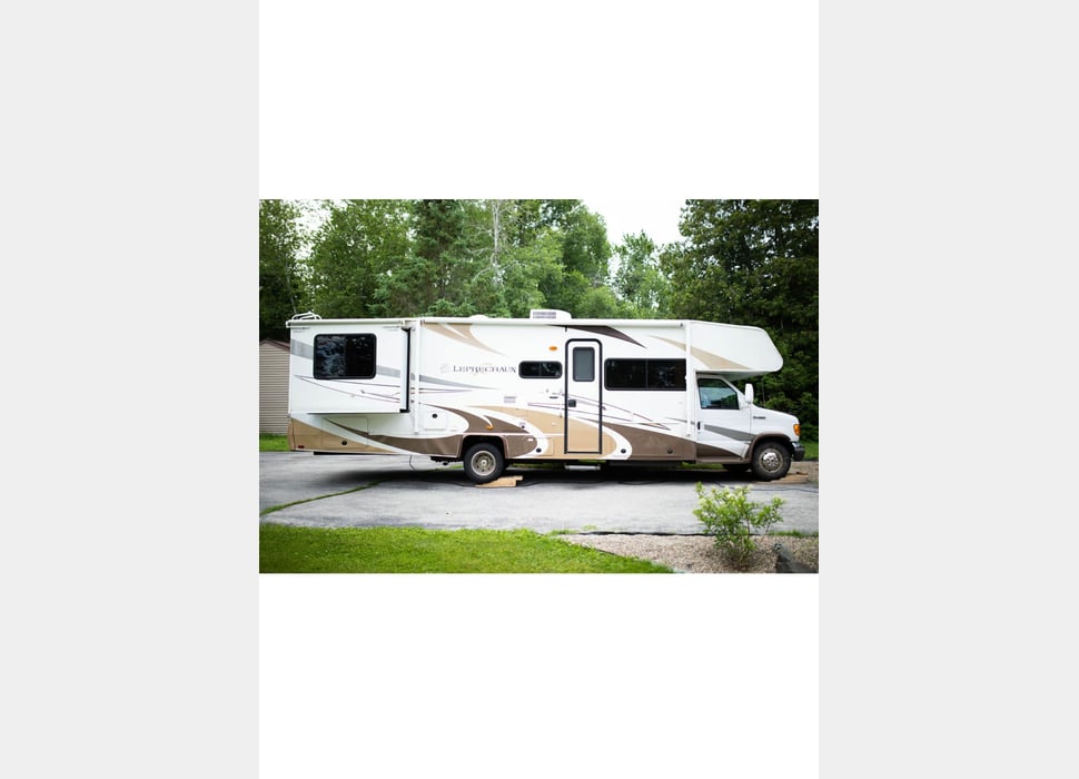 Class C Motor Home rentals in Duluth