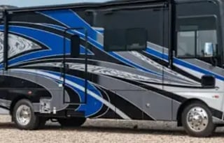 D2022 CONVENIENT & EASY TO DRIVE RV!!! GEORGE TOWN