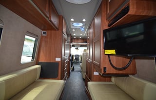 2017 Roadtrek Adventurous CS