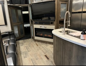 Dutchmen RV Voltage V3005