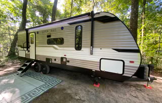 Sparkling Clean & Fully Stocked Travel Trailer