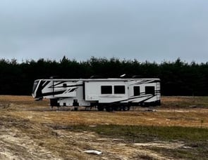 Jayco Seismic Luxury Series 4113