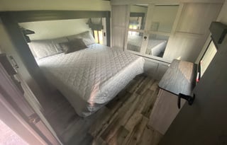 Montana High Country 377FL - room for the family