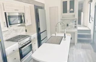 Forest River 4002FB *2 Masters+2 Baths+Loft*