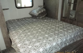 2019 KZ Connect C303RL (Pet Friendly and Sleeps 6)