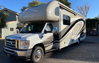 2017 Fleetwood RV Jamboree 30D