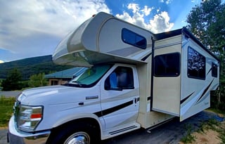 Lucky Leprechaun Class C RV