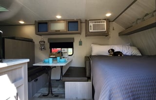 Fun Camper for Small Families Fully Stocked