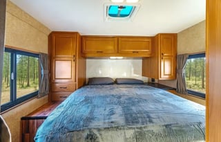 (#1) Las Vegas RV Rental–Sleeps 6, Pet & Festival