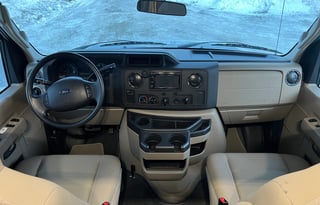 "Lucy" 2014 Thor Motor Coach Four Winds 26A