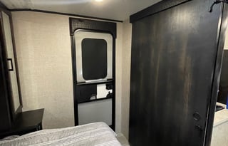 2022 Jayco 30ft Bunk house  (Delta Diva)