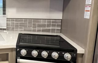 2021 Cruiser Twilight Signature TWS 3300