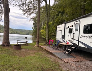 Forest River RV Surveyor 243RBS