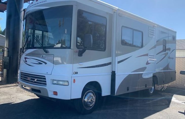 Very Clean good condition  and easy to drive RV Class A' , 27 ' long Winnebago Sightseer 2007 V8 gas with 56,000 mileage