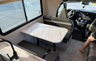 2022 Coachman, sleep 7-8