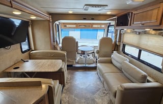 2015 Thor Motor Coach Windsport 32N