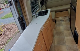 Adventure Van - Pleasure-Way Plateau TS