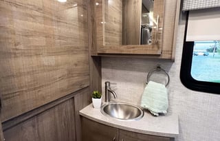 The PERFECT RV - Brand New 2023 Entegra Qwest 24R