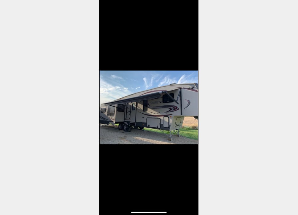 Fifth Wheel rentals in Baldwin City