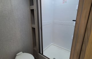 2022 EAST TO WEST Della Terra 261RB