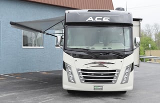 2022 ACE 27 FT Easy to Drive Class A! Sleeps 6-8