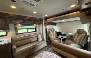 The Glamp Champ - Luxury on Wheels