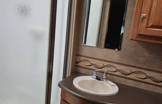 2013 Winnebago Vista 35F aka the Hilton on Wheels