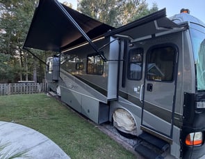 Fleetwood RV Discovery 39G