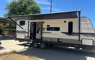 2022 Dutchmen RV Coleman Lantern Series 242BH