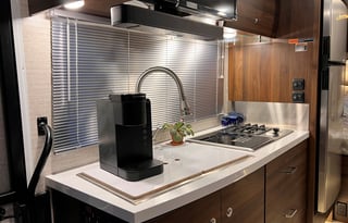 Beautiful, easy to drive escape-mobile.