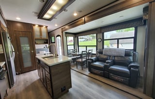 Open Range Highland Ridge 5th wheel 2019