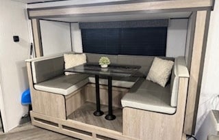 Camp w/Puma Thurman, a charming  Heartland Prowler