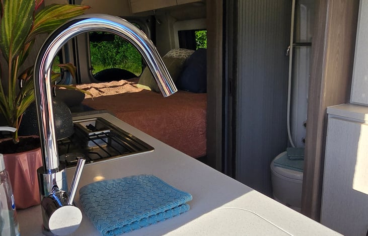 Sink cover in place.