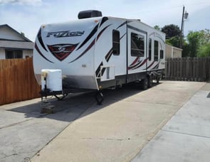 Keystone RV Fuzion 301