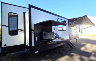 2024 Forest River Arctic Wolf Suite 3660