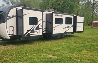 Welcome to the Bunkhouse Camper!