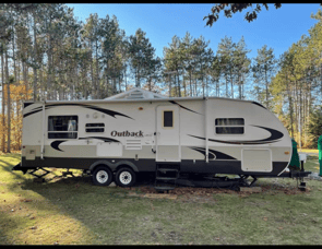 General rv Keystone Outback