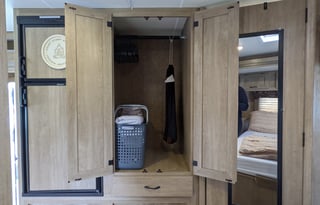 Free Wifi | Easy to Drive | Sleeps 7 | Big Battery