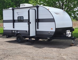 Forest River RV Wildwood FSX 174BHLE