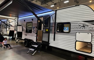 Family Jayco RV sleeps 10