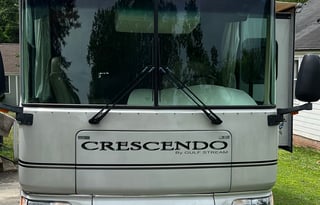 2004 Gulf Stream RV Crescendo 8384