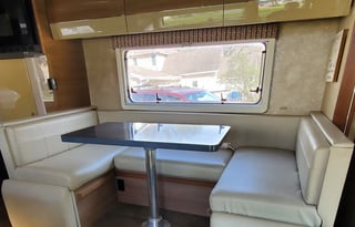 2017 Winnebago View 24J ~Diesel & Easy to Drive