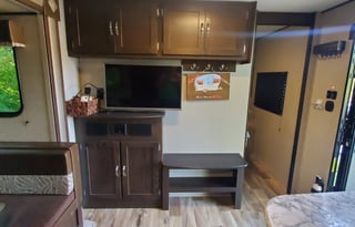 Awesome Family Getaway w/ Outdoor Shower