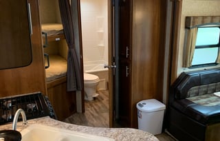 2016 27ft with bunk beds sleeps up to 8