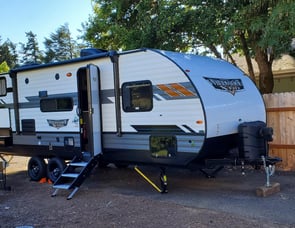 Forest River RV Wildwood X-Lite 243BHXL